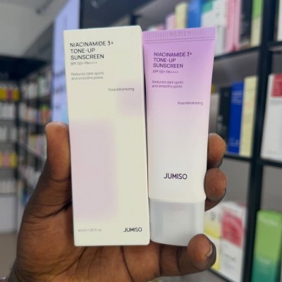 Солнцезащитный крем для выравнивания тона кожи Jumiso Niacinamide 3 + Tone-up Sunscreen 40ml Солнцезащитный крем для выравнивания тона кожи Jumiso Niacinamide 3 + Tone-up Sunscreen 40ml