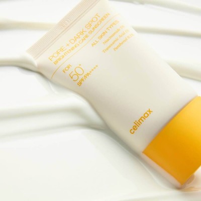 Осветляющий солнцезащитный крем для сияния кожи Celimax Pore+Dark Spot Brightening Sunscreen Mini 10ml Осветляющий солнцезащитный крем для сияния кожи Celimax Pore+Dark Spot Brightening Sunscreen Mini 10ml