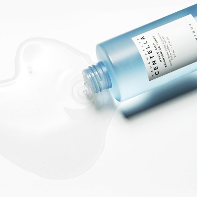 Осветляющий тонер для лица с центеллой и гиалуроновой кислотой Skin 1004 Madagascar Centella Hyalu-Cica Brightenig Toner, 210ml