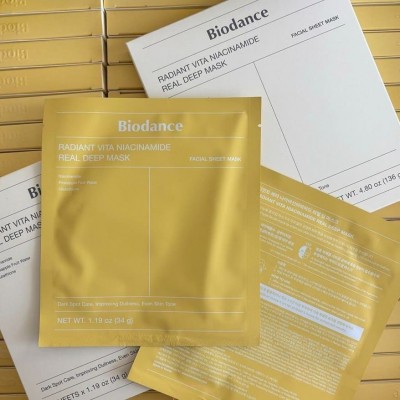 Ночная гидрогелевая маска для лица с витамином С и ниацинамидом Biodance Radiant Vita Niacinamide Real Deep Mask, 34g, 1 шт