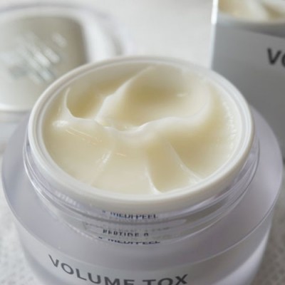 Крем для лица омолаживающий с пептидами Medi-Peel Volume TOX Cream Peptide 9, 50g